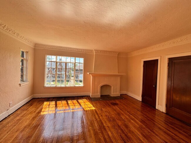 Foto del edificio - 17606 Roselawn St