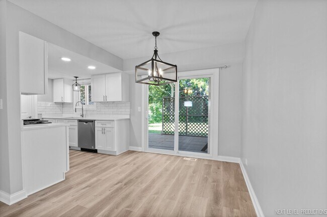 Building Photo - 789 Clearwood Ct