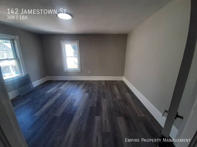 Foto del edificio - Available Now- Single Family 3 bedroom 1 b...