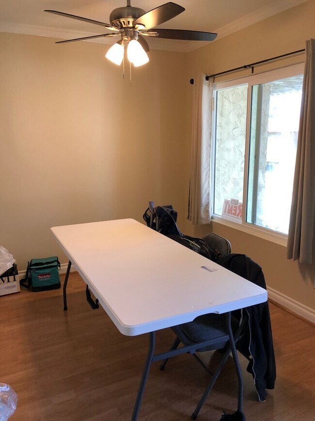 Building Photo - Near Parkway Plaza - 2 Bedrooms/2 Baths wi...