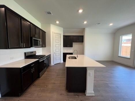 Foto del edificio - 2245 Leppy Ln