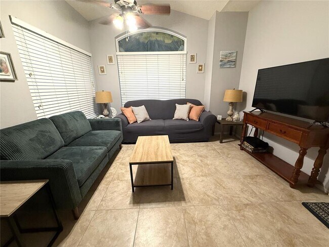 Foto del edificio - 10764 70th Ave N