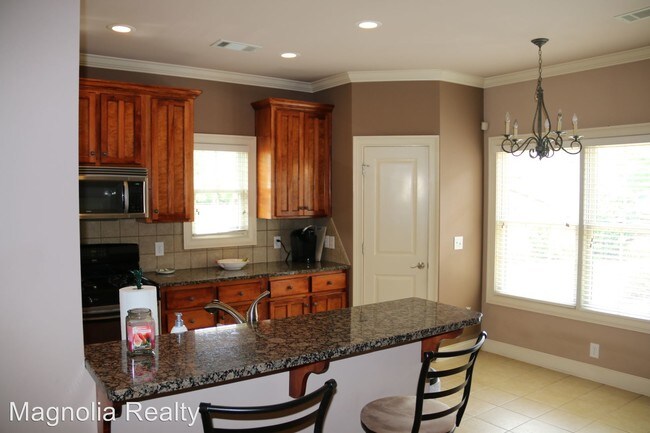 Foto del edificio - 3 br, 2 bath House - 1805 VFW