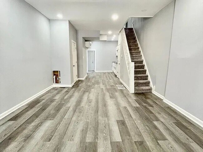 Foto del edificio - 2102 S Simpson St