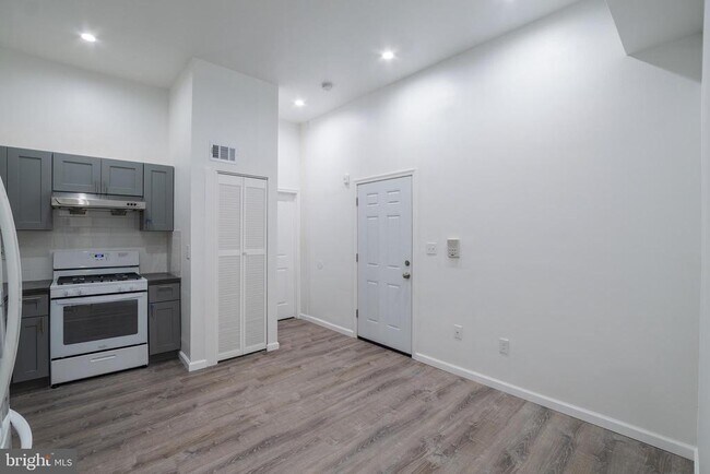 Foto del edificio - 1726 Pine St