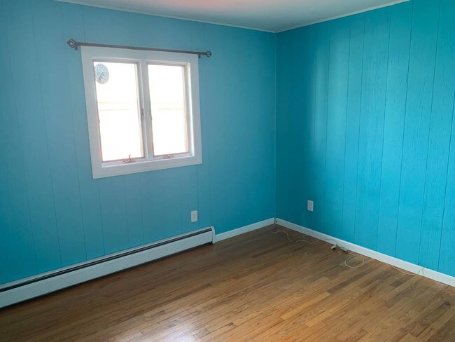 Building Photo - 97 Twombly Ave