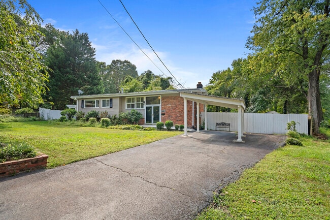 Building Photo - 7403 Carmine St