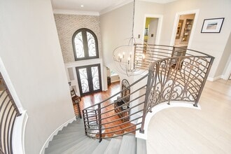 Building Photo - 7106 Habersham Ave