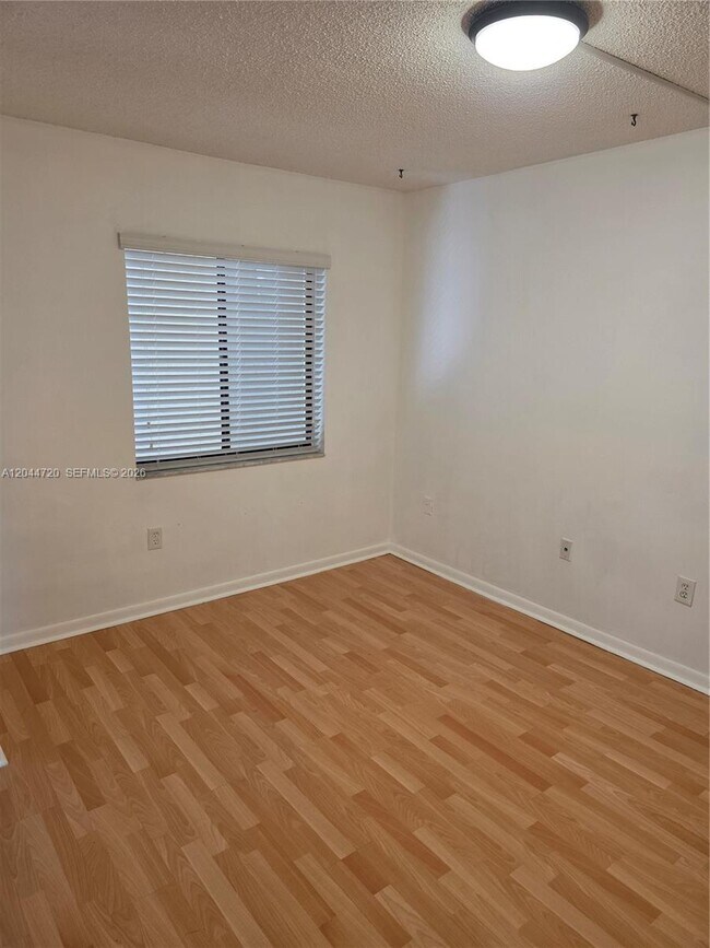 Building Photo - 8065 SW 107th Ave