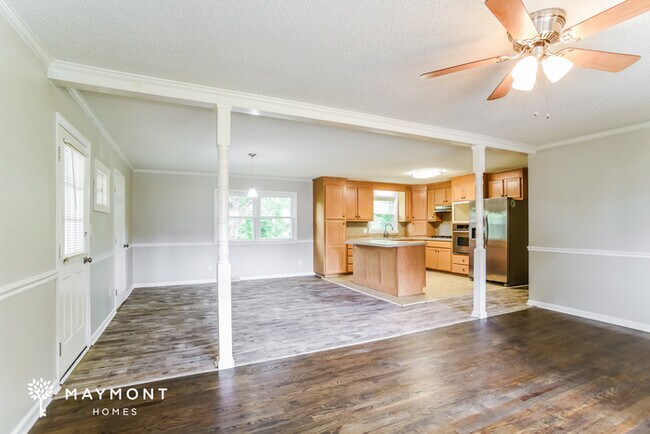 Foto del edificio - 2518 Fairgreen Dr