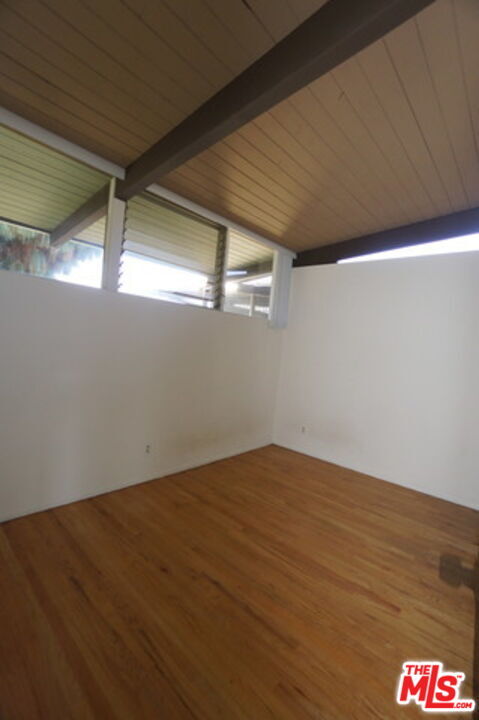 Foto del edificio - 11131 Rose Ave