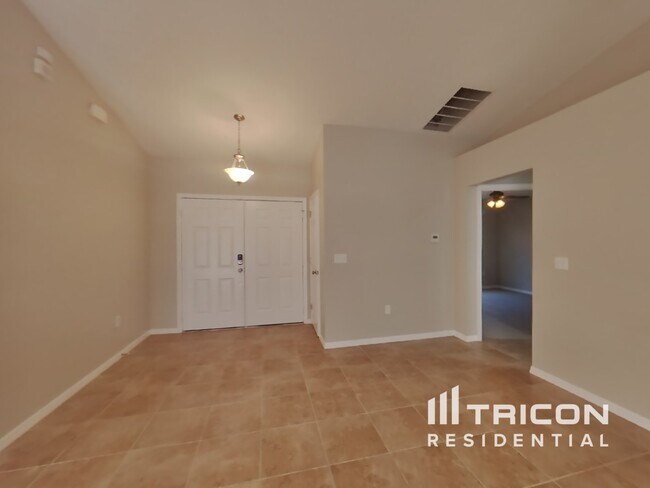 Building Photo - 2257 Barn Owl Ave