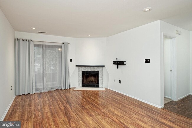 Building Photo - 5366 Smooth Meadow Way