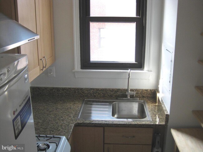 Foto del edificio - 1010 25th St NW