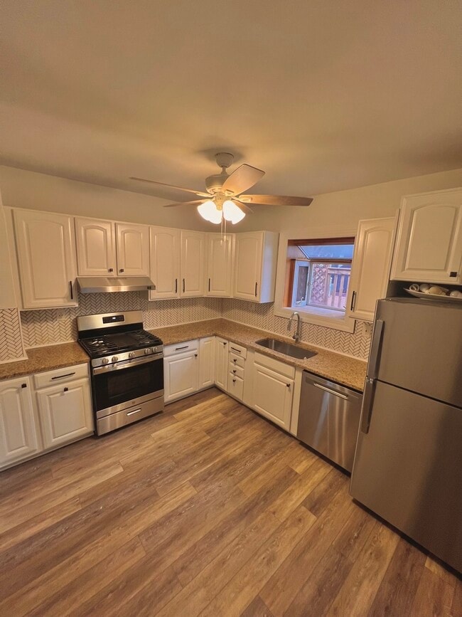 Building Photo - 9737 S 53rd Ave