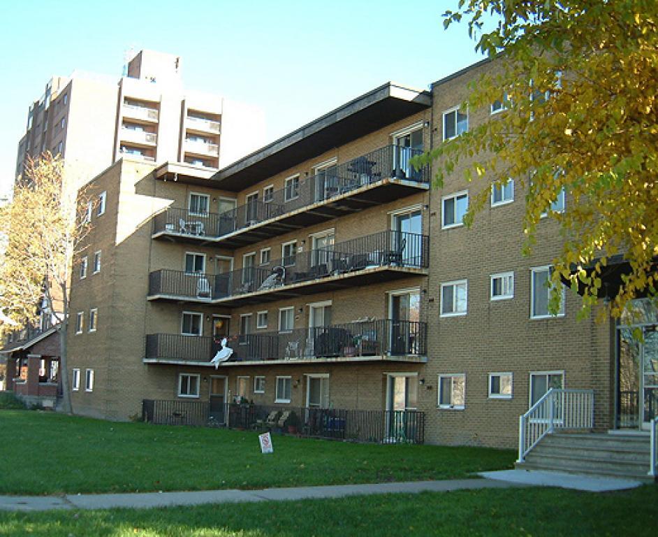 Primary Photo - Riverview Apartments