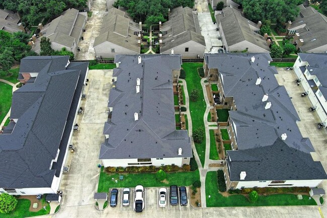Foto del edificio - 2865 Westhollow Dr