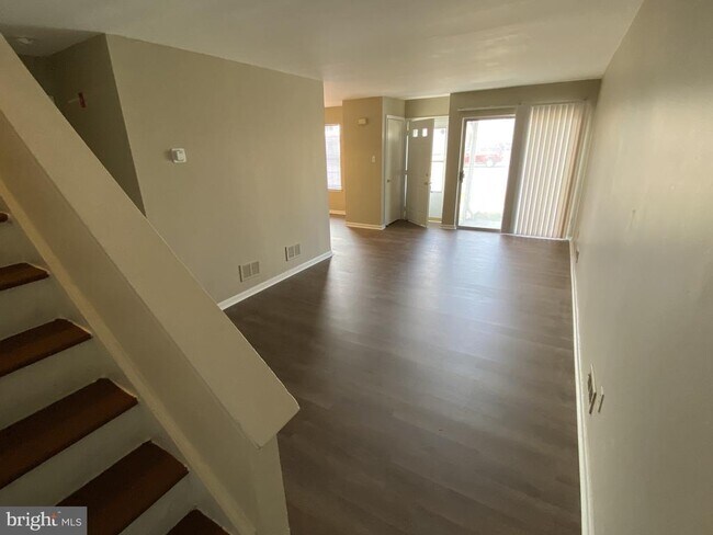 Building Photo - 203 Highland Blvd