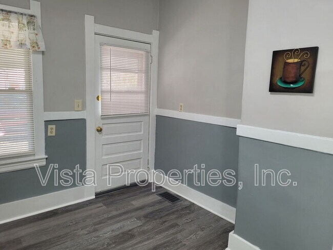 Foto del edificio - 112 Boston Ct