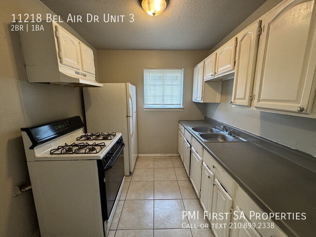 Building Photo - 11218 Belair Dr