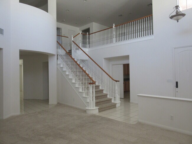 Building Photo - Aliante 5 Bedroom / 4 1/2 Bath