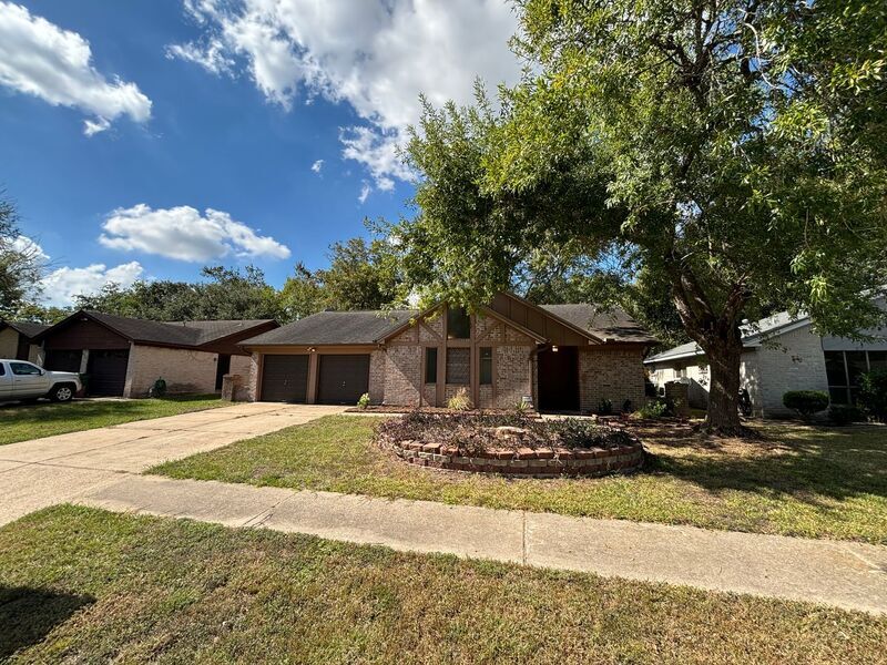 Primary Photo - 4508 Chaparral Dr