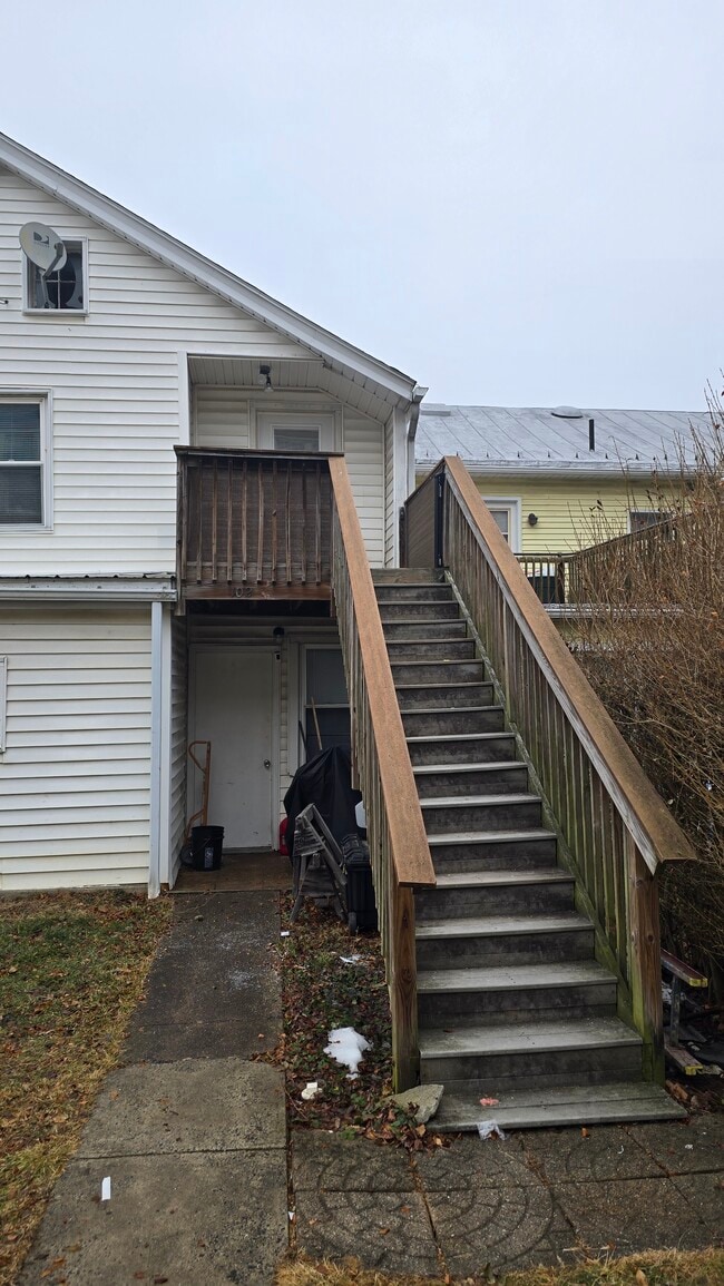 Side door - 102 S Frederick St