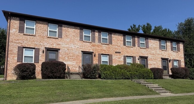 Building Photo - 212 Calumet Dr