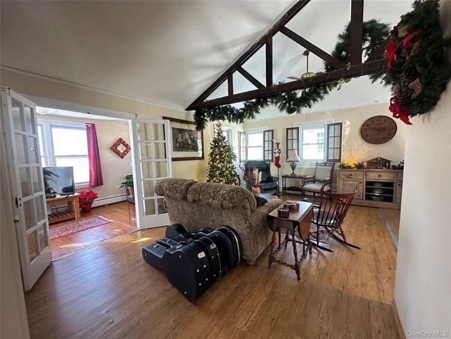 Building Photo - 496 Mountainview Ave