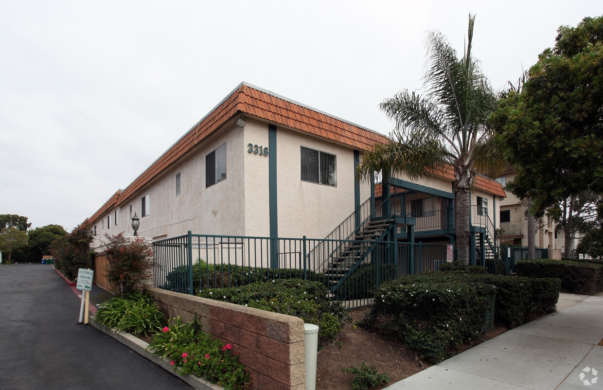 Camino Point Apartments Apartments in Carlsbad, CA