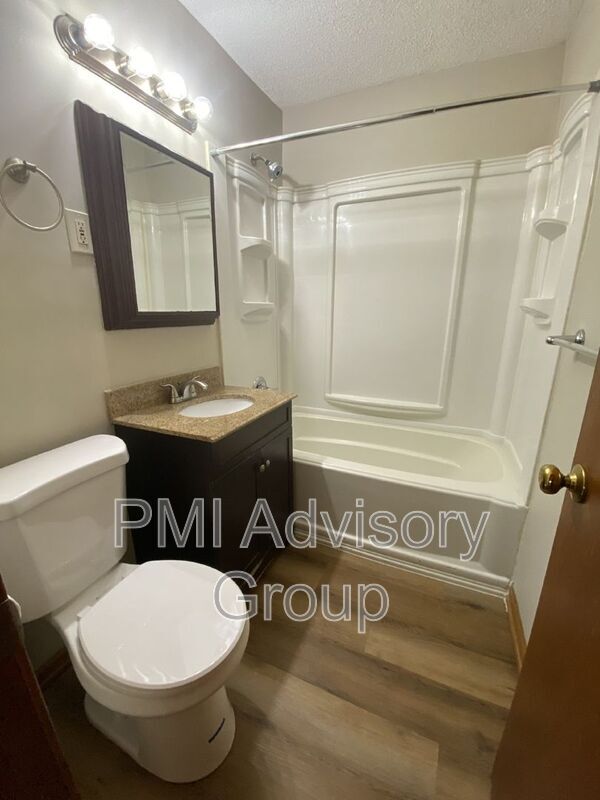 Foto del edificio - 2020 SW Atwood Ave