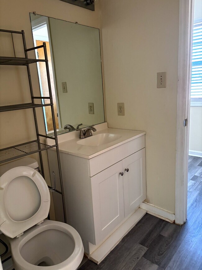 Foto del edificio - 741 NC-24