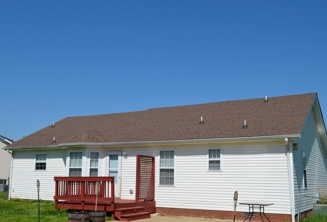 Building Photo - 1104 Connemara Way
