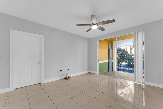 Building Photo - 2400 E Preserve Way