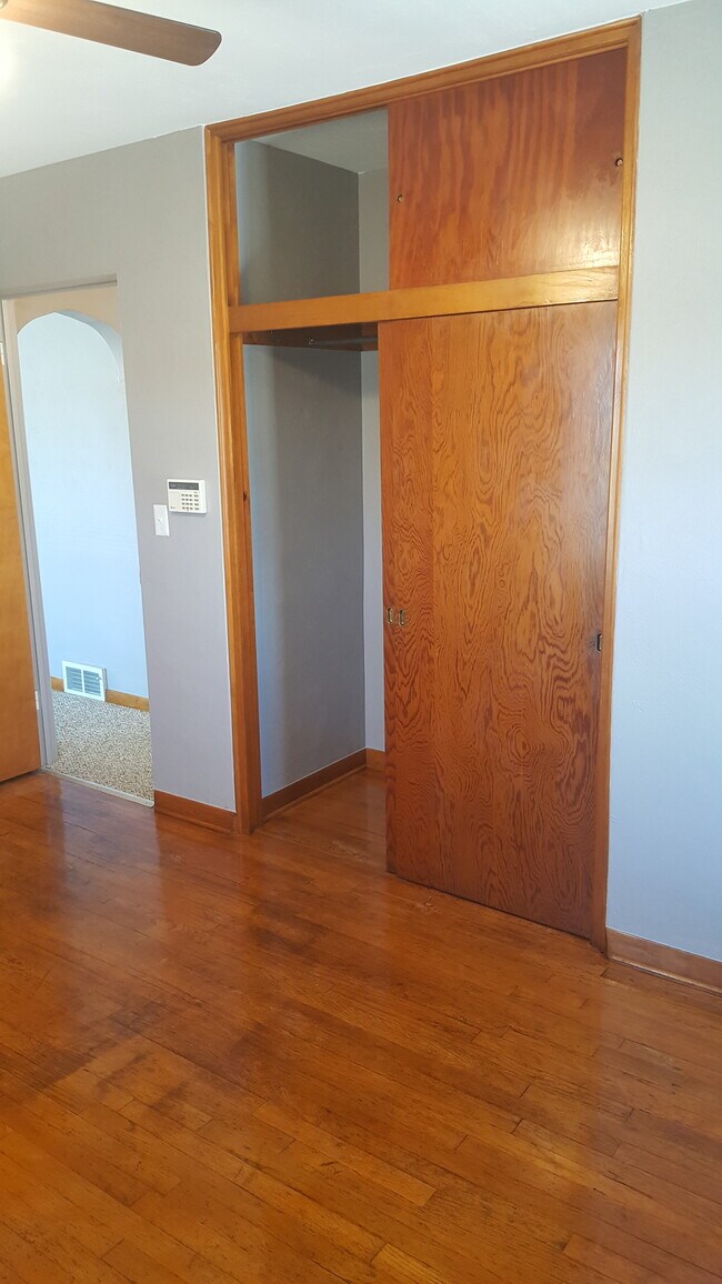 Foto del edificio - 2034 N Lincoln Ave