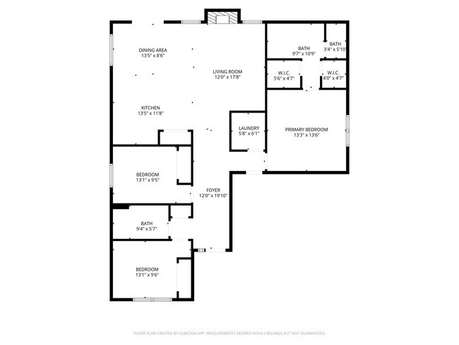 Foto del edificio - TAKE A LOOK A THIS GORGEOUS HOME NESTLED I...