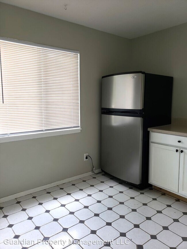 Building Photo - 4 br, 2 bath House - 1220 W Patterson