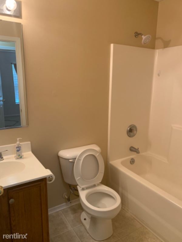 Building Photo - 3 br, 2 bath House - 222 Bellegrove Dr