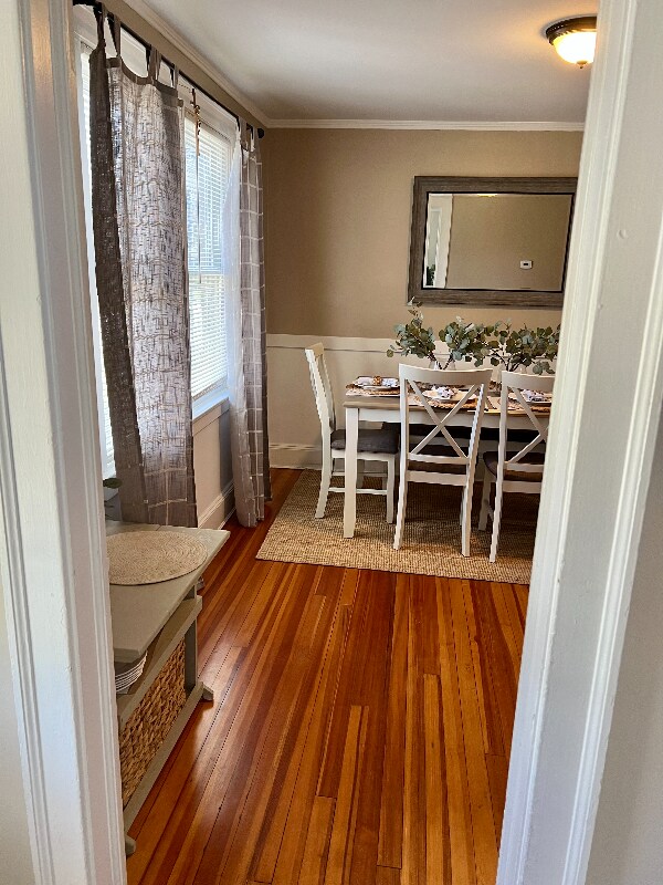 Building Photo - 38 Autumn St