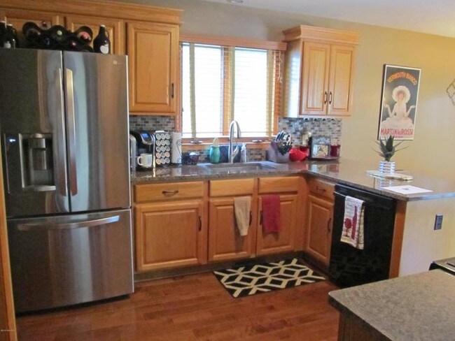 Building Photo - 3 bedroom in Portage MI 49002