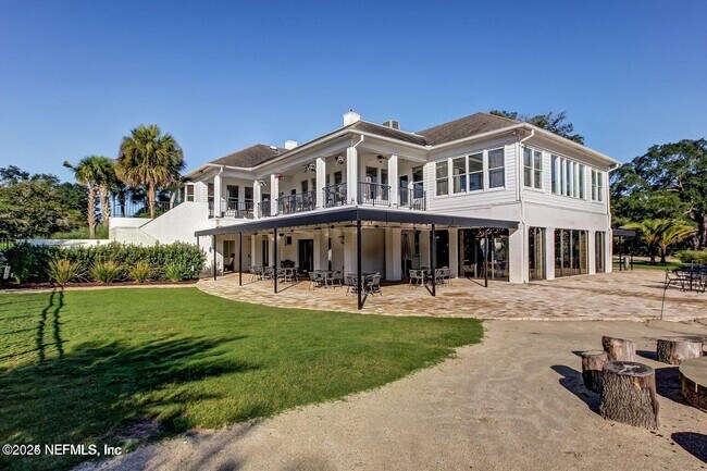 Building Photo - 1561 Stonebriar Rd