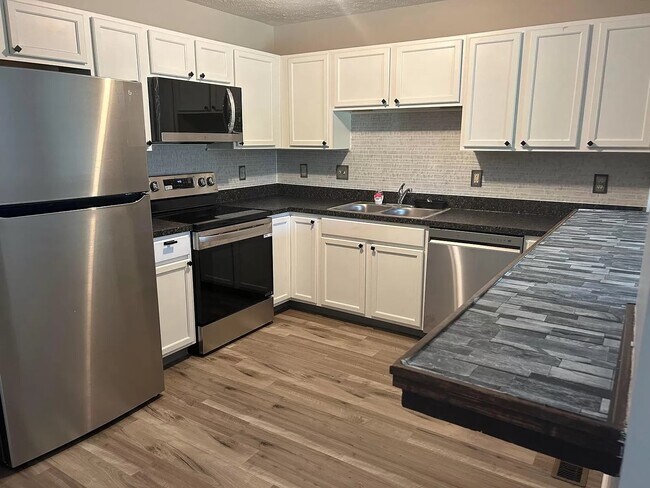 Foto del edificio - 33442 Halle Ct