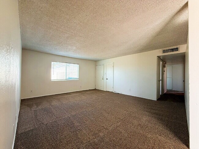 Foto del edificio - Cozy Single-Story Home in North Glendale