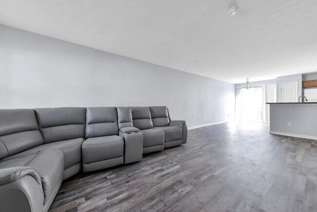 Foto del edificio - 8326 Bruntsfield Rd