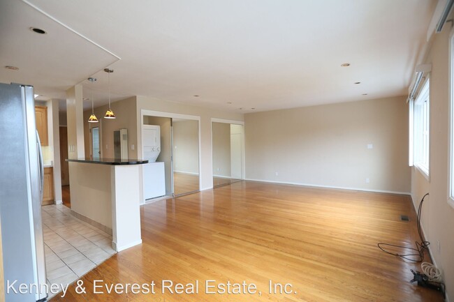 Building Photo - Studio, 1 bath House - 2427 Turk Blvd