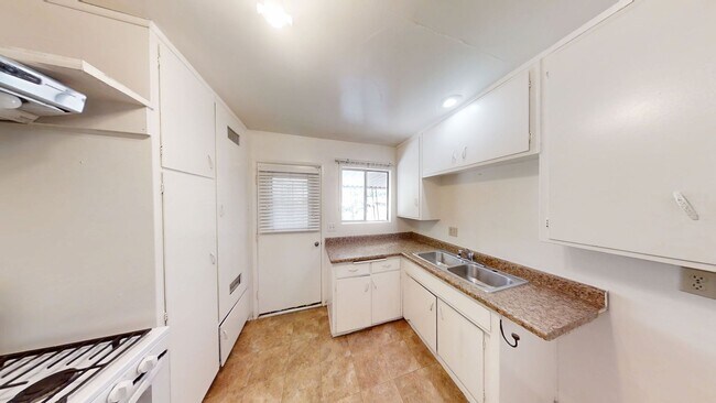 Foto del edificio - 12193-97 11th St