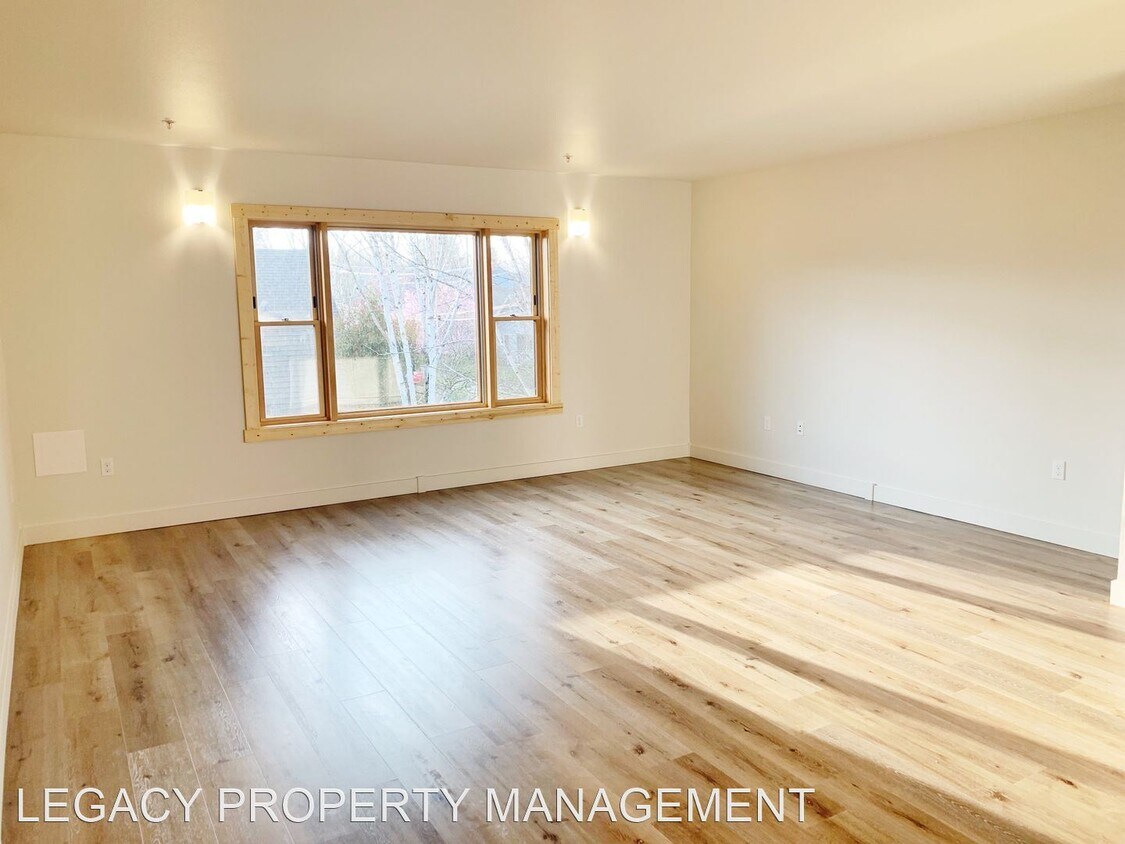 Primary Photo - 1278 SE Marion St