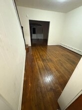 Building Photo - 31 S Crescent St