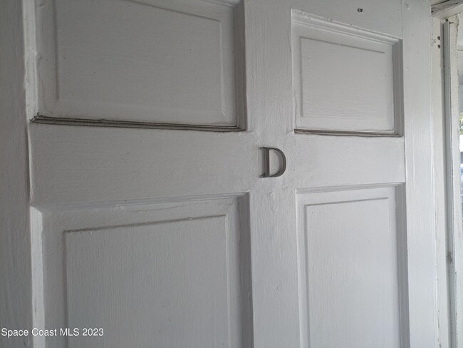 Building Photo - 3645 Barna Ave