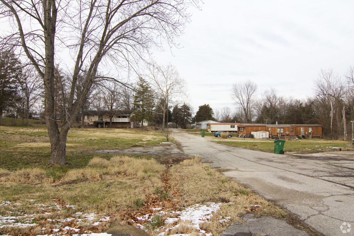 Building Photo - 3728 Windfall Pl